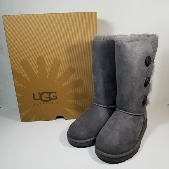 UGG Other - UGG Bailey Button Triplet Boots Grey Kids Size 13,1,3 NEW